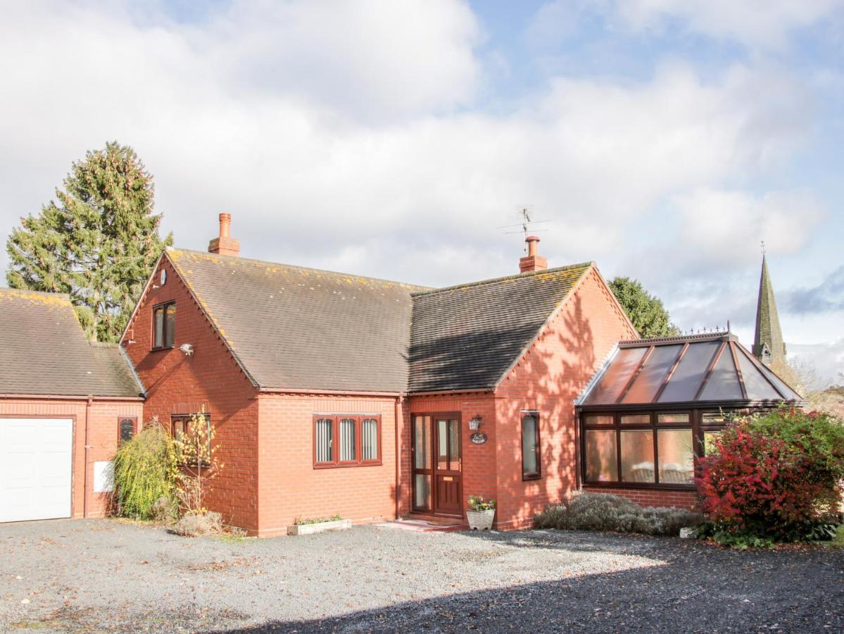 Court Farm Villa Kidderminster Eksteriør bilde